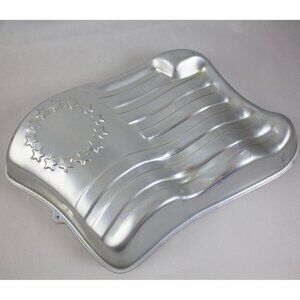 Wilton American Flag 13 Stars Cake Pan Baking Mold 502-283 Vintage 1974
